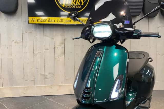 Vespa Sprint (2026) thumbnail 1