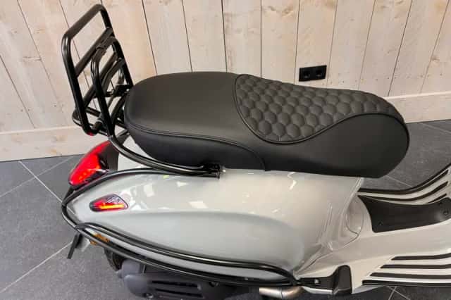 Vespa Sprint (2026) thumbnail 5