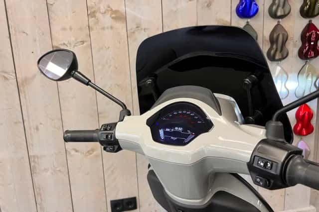 Vespa Sprint (2026) thumbnail 6