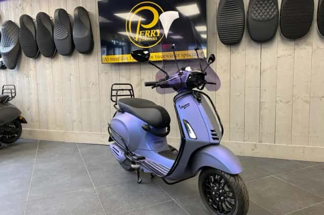 Vespa Sprint (2026) thumbnail 1