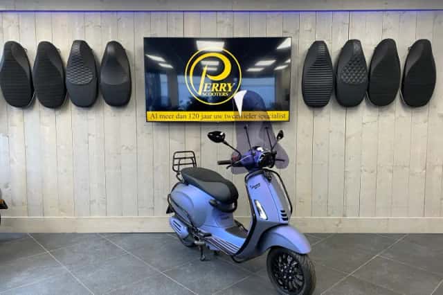 Vespa Sprint (2026) thumbnail 2
