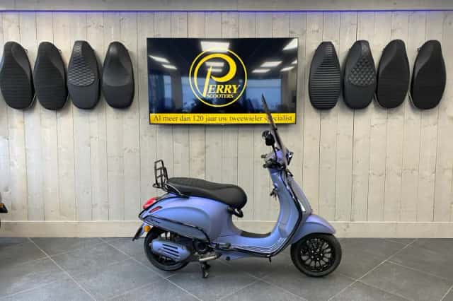Vespa Sprint (2026) thumbnail 3