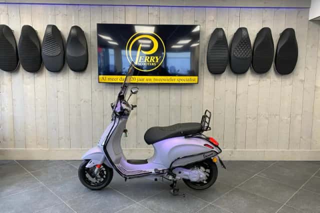 Vespa Sprint (2026) thumbnail 3