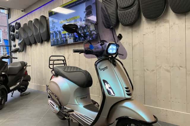 Vespa Sprint (2026) thumbnail 4