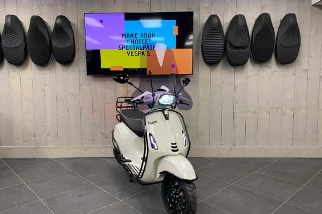 Vespa Sprint (2026) thumbnail 1