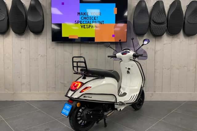 Vespa Sprint (2026) thumbnail 4