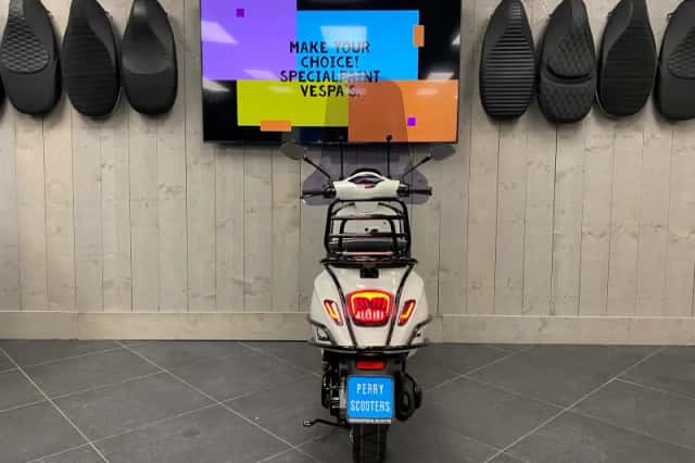 Vespa Sprint (2026) thumbnail 6