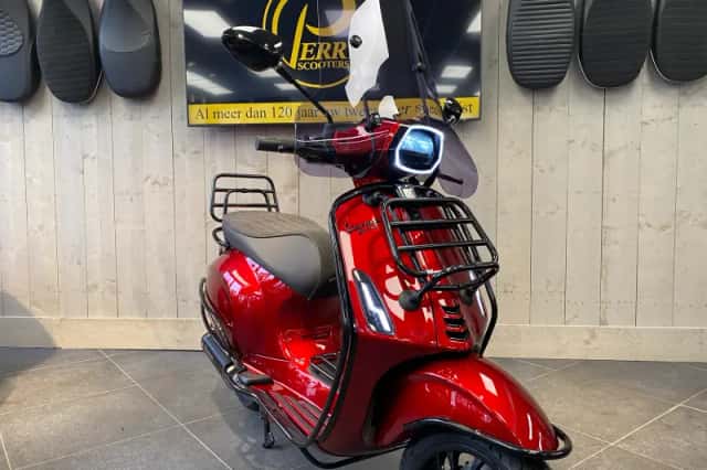 Vespa Sprint (2026) thumbnail 3
