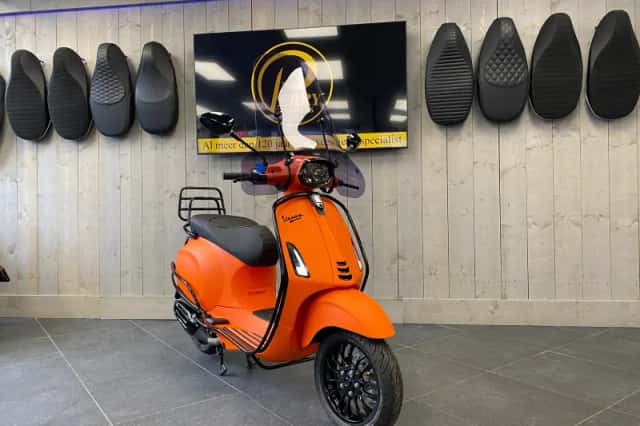 Vespa Sprint (2026) thumbnail 1
