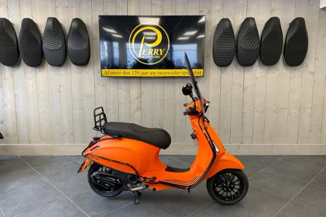 Vespa Sprint (2026) thumbnail 4