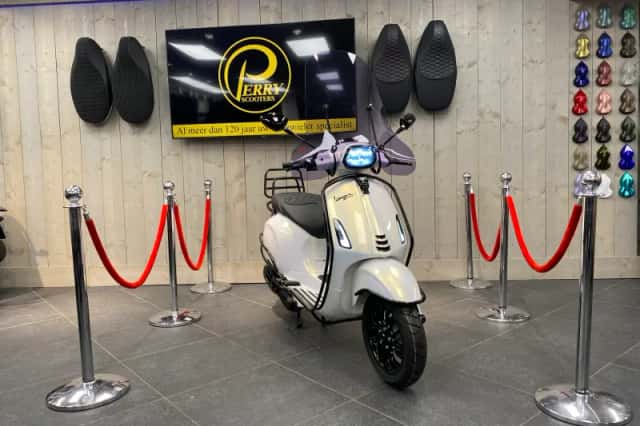 Vespa Sprint (2026) thumbnail 1