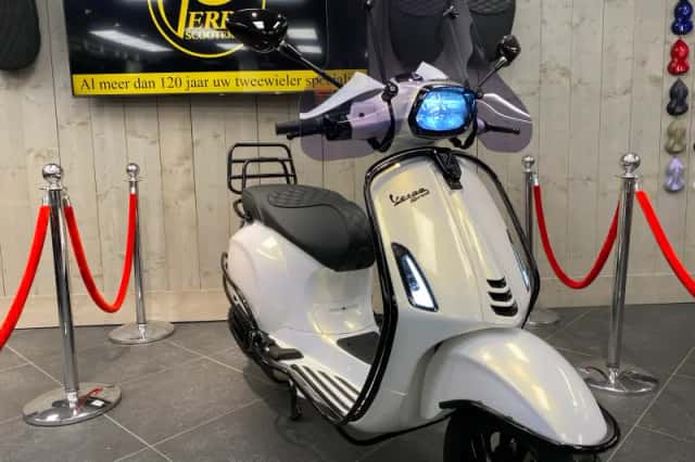 Vespa Sprint (2026) thumbnail 2