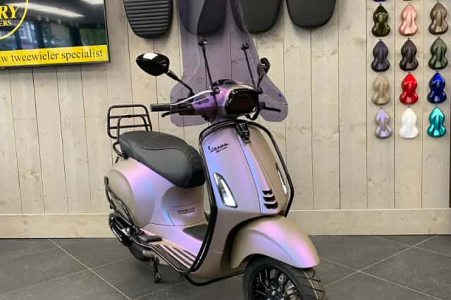 Vespa Sprint (2026) thumbnail 1