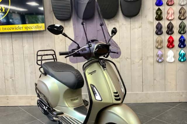 Vespa Sprint (2026) thumbnail 1