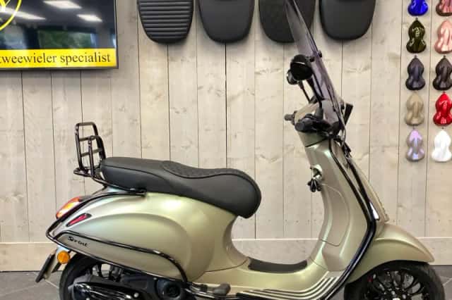 Vespa Sprint (2026) thumbnail 6