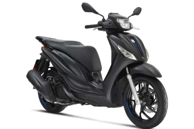 Piaggio MEDLEY 200CC SPORT EURO5+ Matzwart (2026) thumbnail 1