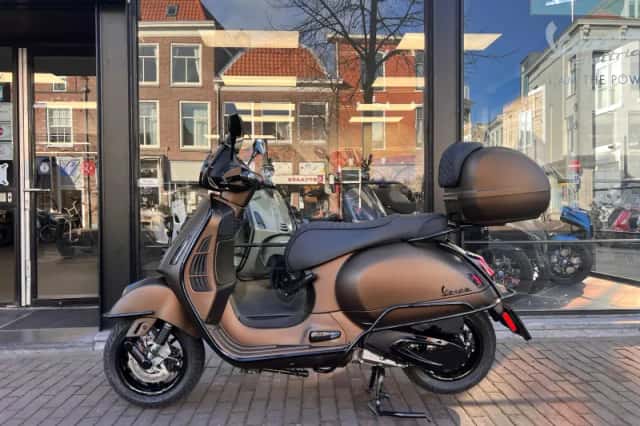 Vespa GTS 310CC (2026) thumbnail 2