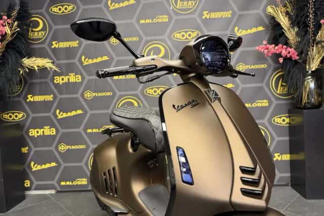 Vespa 946 125 (2026) thumbnail 4