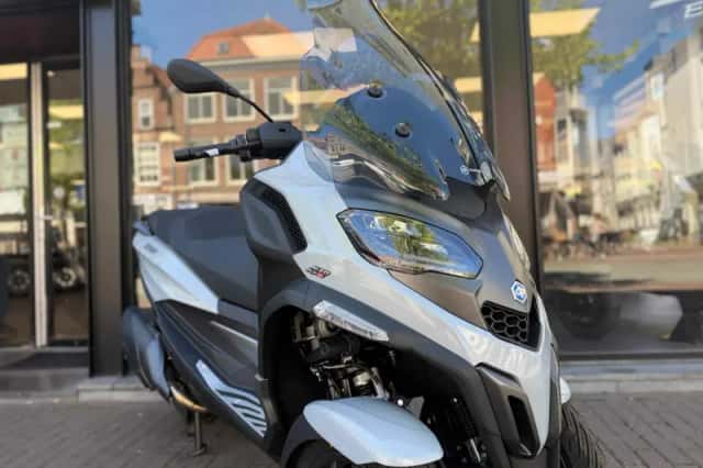 Piaggio MP3 530cc Sport HPE EURO5+ (2026) thumbnail 3