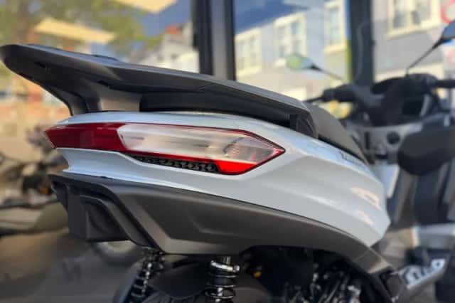 Piaggio MP3 530cc Sport HPE EURO5+ (2026) thumbnail 5
