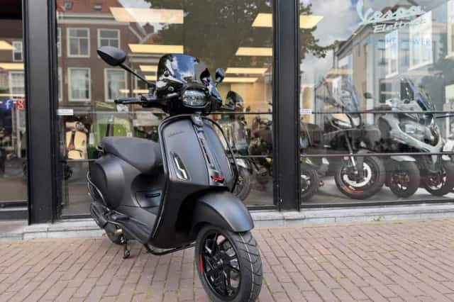 Vespa Sprint (2026) thumbnail 1