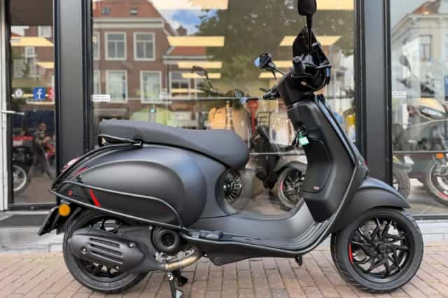 Vespa Sprint (2026) thumbnail 2