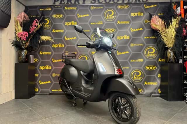 Vespa GTS 310CC (2026) thumbnail 1