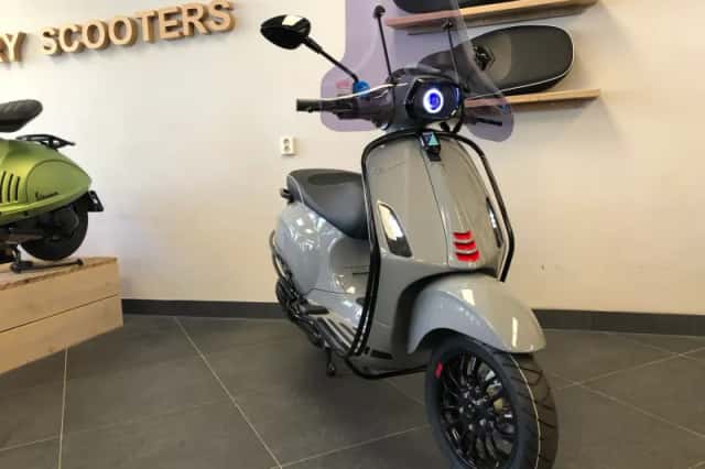 Vespa Sprint (2026) thumbnail 4