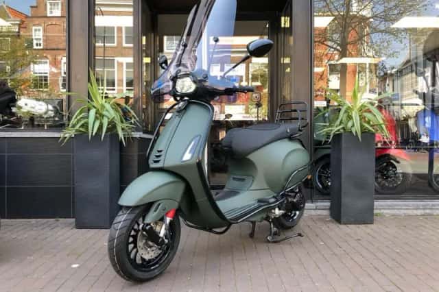 Vespa Sprint (2026) thumbnail 3
