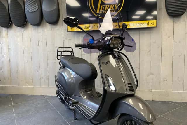 Vespa Sprint (2026) thumbnail 2