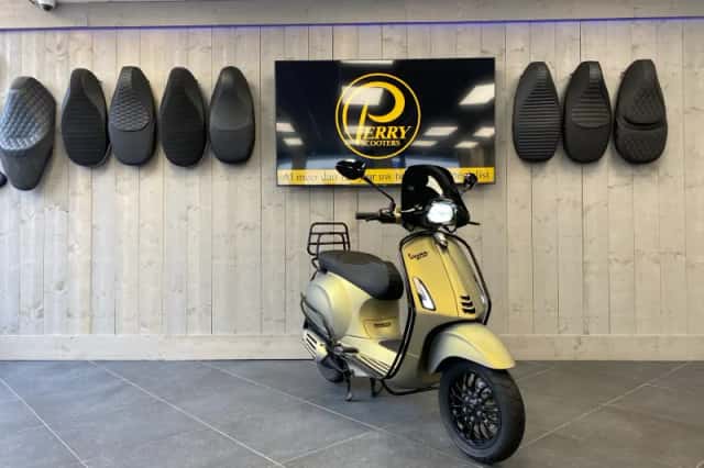 Vespa Sprint (2026) thumbnail 1