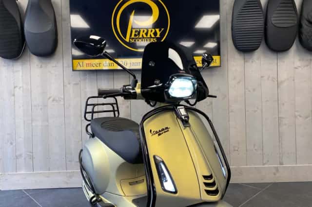 Vespa Sprint (2026) thumbnail 4