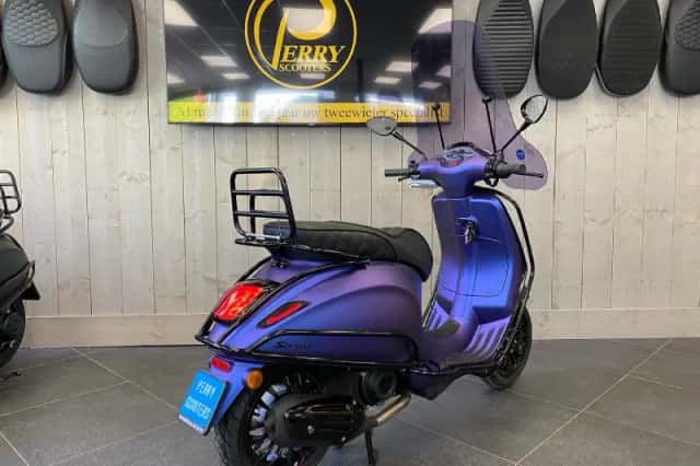 Vespa Sprint (2026) thumbnail 3