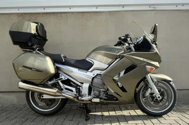 Yamaha FJR1300 (2006) thumbnail 1