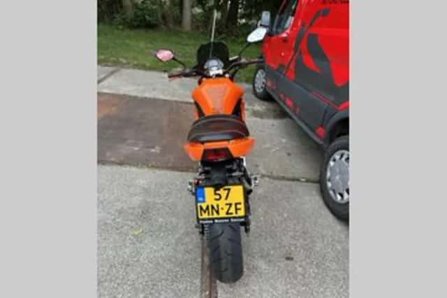 Kawasaki Er-6n (2007) thumbnail 5