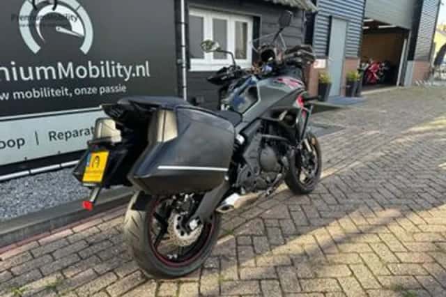 Kawasaki Versys 650 (2024) thumbnail 6