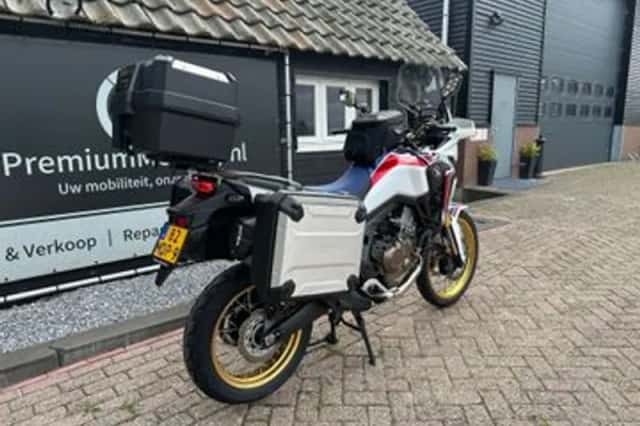 Honda CRF 1000 L Africa Twin (2016) thumbnail 5