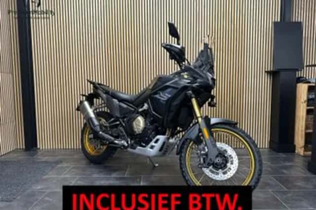 Voge DS 800 X Rally (2026) thumbnail 1