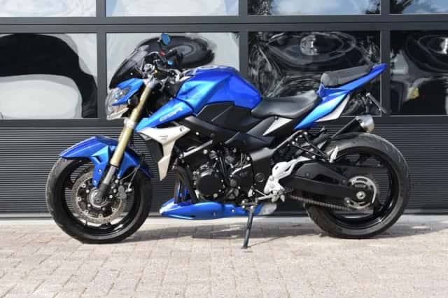 Suzuki GSR750 (2012) thumbnail 2