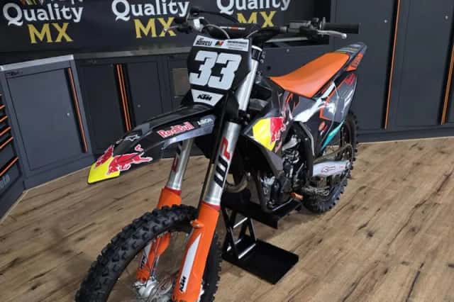 KTM SX-F 250 4 (2024) thumbnail 6