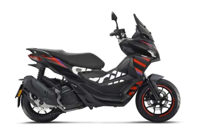 Aprilia SR GT (2026) thumbnail 2
