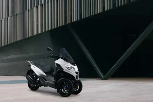 Piaggio MP3 310 (2026) thumbnail 3