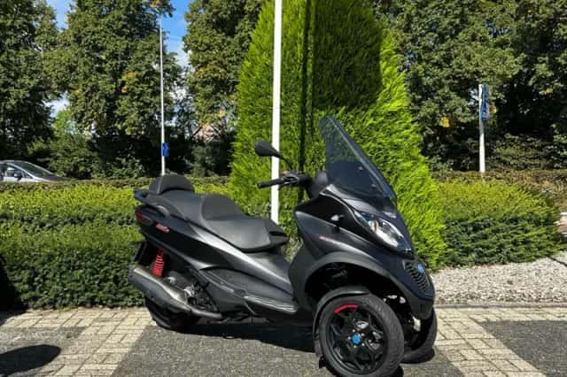 Piaggio MP3 500 (2021) thumbnail 1