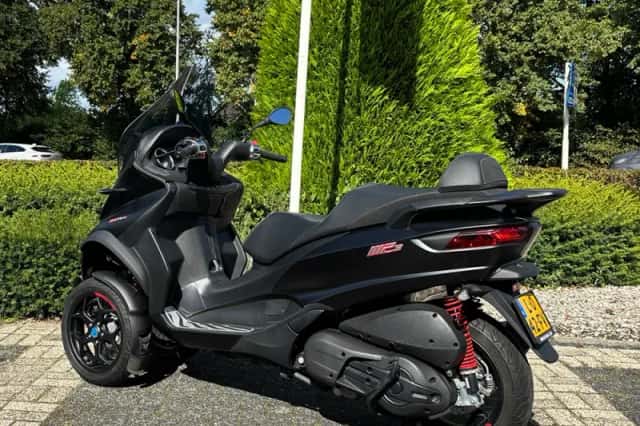 Piaggio MP3 500 (2021) thumbnail 4