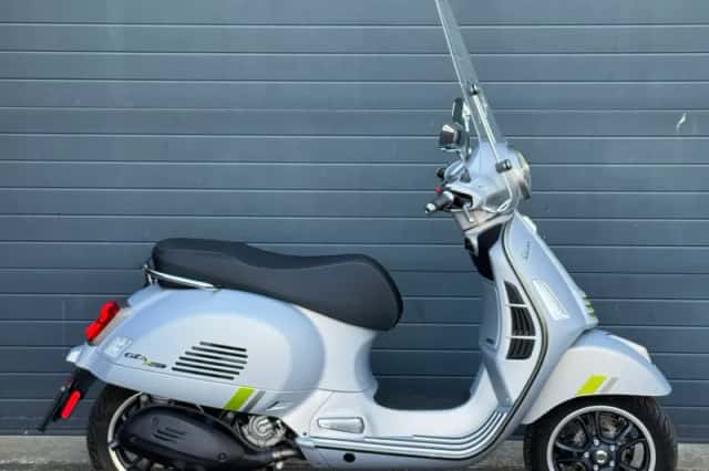 Vespa GTS 300 Super (2026) thumbnail 3