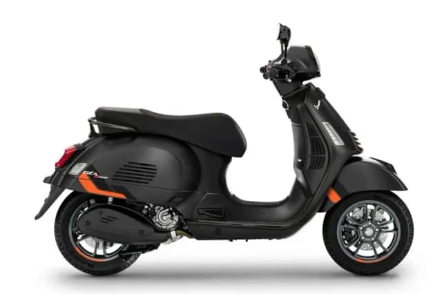 Vespa GTS 310 (2025) thumbnail 1
