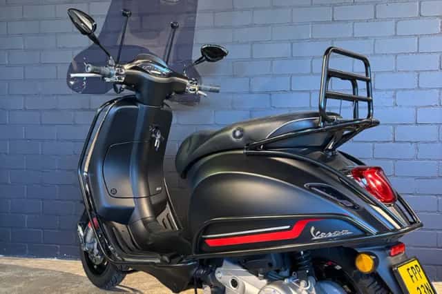 Vespa Sprint (2024) thumbnail 4