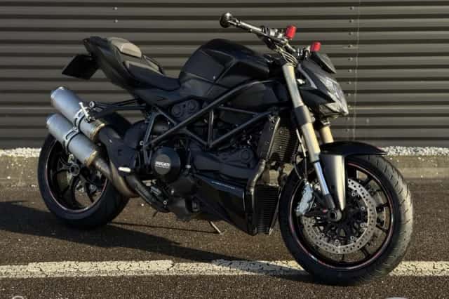 Ducati Streetfighter 848 (2012) thumbnail 2