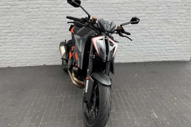 KTM 1290 SuperDuke R (2020) thumbnail 5