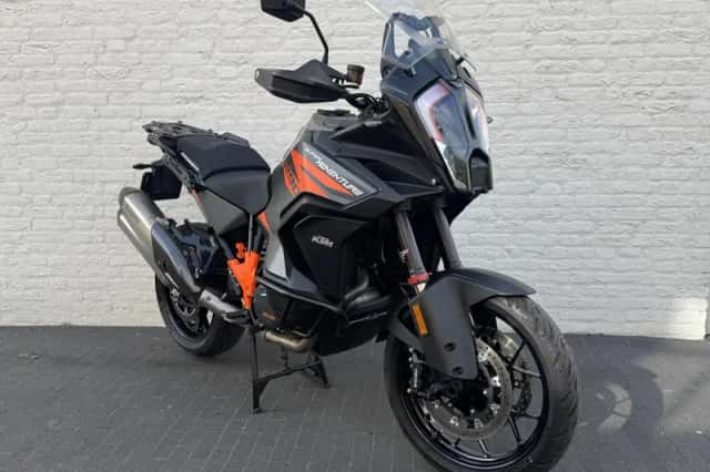KTM 1290 Super Adventure S (2022) thumbnail 5